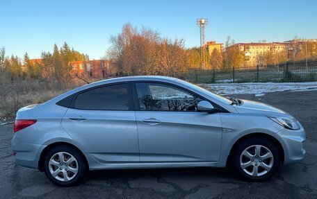 Hyundai Solaris II рестайлинг, 2012 год, 855 000 рублей, 3 фотография