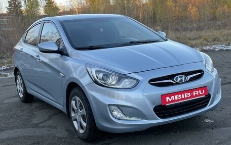 Hyundai Solaris II рестайлинг, 2012 год, 855 000 рублей, 2 фотография