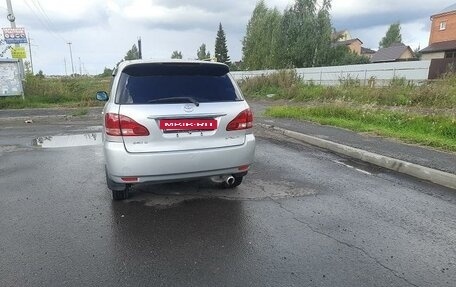 Toyota Ipsum II, 2001 год, 825 000 рублей, 6 фотография