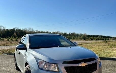 Chevrolet Cruze II, 2012 год, 825 000 рублей, 4 фотография