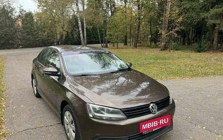 Volkswagen Jetta VI, 2012 год, 770 000 рублей, 3 фотография