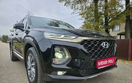 Hyundai Santa Fe IV, 2018 год, 4 000 000 рублей, 1 фотография