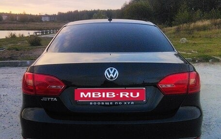 Volkswagen Jetta VI, 2013 год, 940 000 рублей, 2 фотография