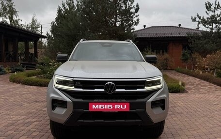 Volkswagen Amarok, 2023 год, 9 800 000 рублей, 2 фотография