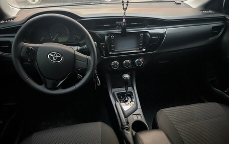 Toyota Corolla, 2014 год, 1 790 000 рублей, 12 фотография