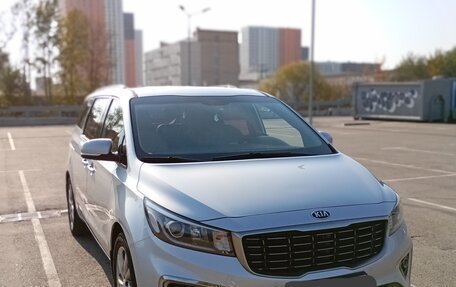 KIA Carnival III, 2018 год, 2 820 000 рублей, 7 фотография