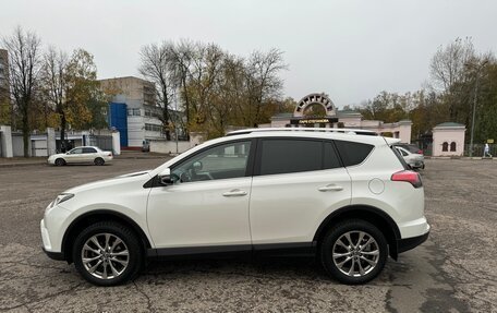 Toyota RAV4, 2016 год, 3 050 000 рублей, 2 фотография