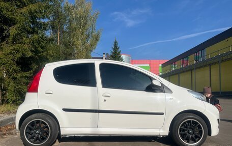 Peugeot 107 I рестайлинг, 2009 год, 550 000 рублей, 5 фотография