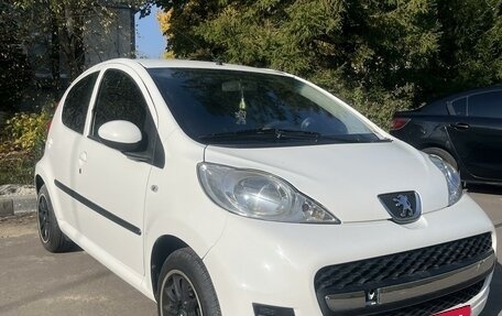 Peugeot 107 I рестайлинг, 2009 год, 550 000 рублей, 4 фотография