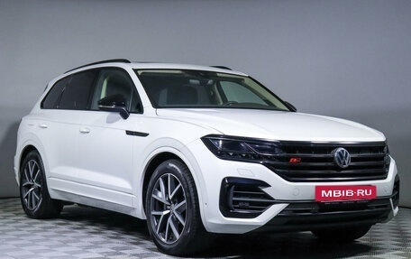 Volkswagen Touareg III, 2018 год, 6 200 000 рублей, 3 фотография