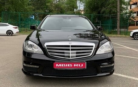 Mercedes-Benz S-Класс, 2012 год, 3 600 000 рублей, 1 фотография