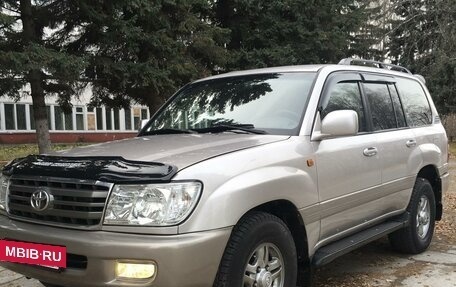 Toyota Land Cruiser 100 рестайлинг 2, 1999 год, 1 383 000 рублей, 4 фотография