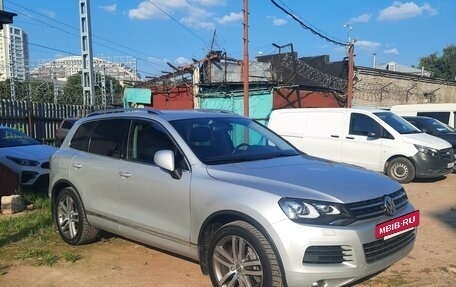 Volkswagen Touareg III, 2011 год, 2 350 000 рублей, 19 фотография