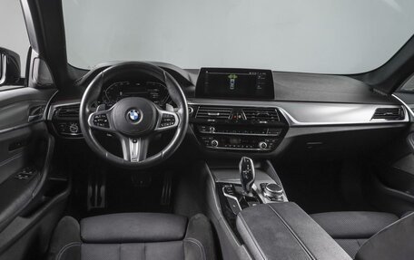 BMW 5 серия, 2020 год, 4 399 000 рублей, 6 фотография