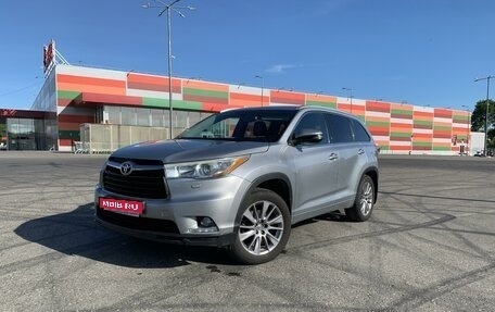 Toyota Highlander III, 2014 год, 2 950 000 рублей, 1 фотография