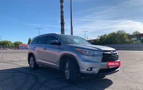 Toyota Highlander III, 2014 год, 2 950 000 рублей, 8 фотография