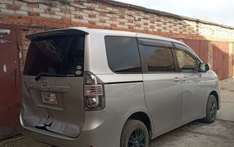 Toyota Voxy II, 2008 год, 1 100 000 рублей, 3 фотография