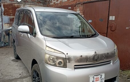 Toyota Voxy II, 2008 год, 1 100 000 рублей, 2 фотография