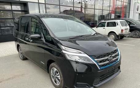 Nissan Serena IV, 2021 год, 2 230 000 рублей, 3 фотография