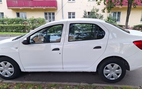 Renault Logan II, 2016 год, 420 000 рублей, 3 фотография