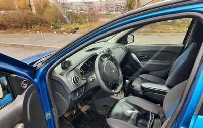 Renault Logan II, 2014 год, 685 000 рублей, 1 фотография