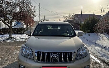 Toyota Land Cruiser Prado 150 рестайлинг 2, 2012 год, 3 500 000 рублей, 2 фотография