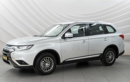 Mitsubishi Outlander III рестайлинг 3, 2021 год, 2 298 000 рублей, 3 фотография