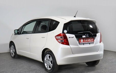 Honda Fit III, 2010 год, 960 000 рублей, 4 фотография