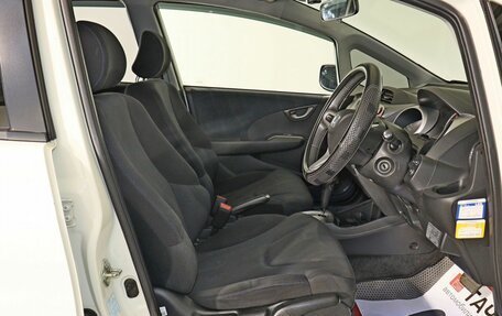 Honda Fit III, 2010 год, 960 000 рублей, 8 фотография