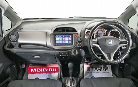 Honda Fit III, 2010 год, 960 000 рублей, 11 фотография