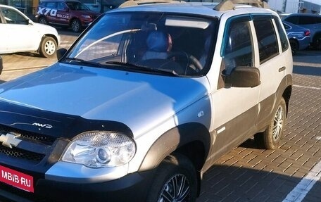 Chevrolet Niva I рестайлинг, 2011 год, 620 000 рублей, 1 фотография