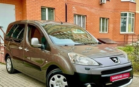 Peugeot Partner II рестайлинг 2, 2009 год, 950 000 рублей, 2 фотография