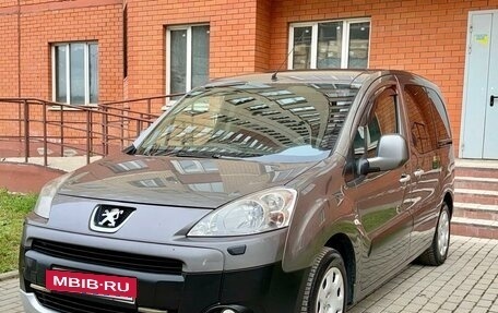 Peugeot Partner II рестайлинг 2, 2009 год, 950 000 рублей, 16 фотография