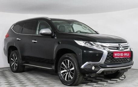 Mitsubishi Pajero Sport III рестайлинг, 2017 год, 2 999 000 рублей, 3 фотография