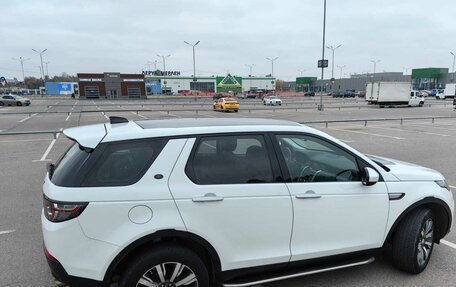 Land Rover Discovery Sport I рестайлинг, 2017 год, 3 050 000 рублей, 5 фотография