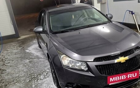 Chevrolet Cruze II, 2010 год, 530 000 рублей, 2 фотография