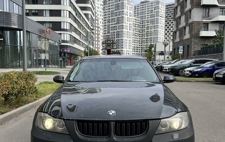 BMW 3 серия, 2006 год, 1 300 000 рублей, 14 фотография