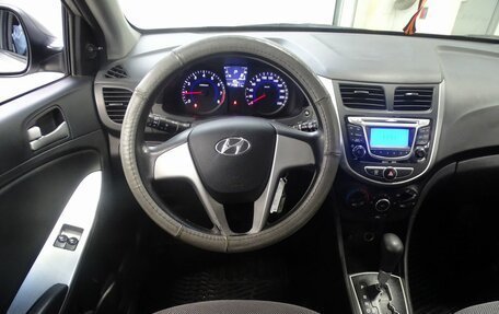 Hyundai Solaris II рестайлинг, 2013 год, 850 000 рублей, 4 фотография