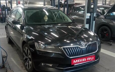 Skoda Superb III рестайлинг, 2018 год, 2 530 000 рублей, 2 фотография