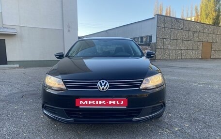 Volkswagen Jetta VI, 2014 год, 1 357 000 рублей, 10 фотография