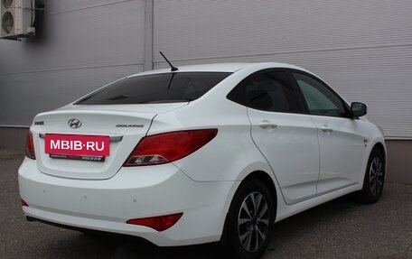 Hyundai Solaris II рестайлинг, 2015 год, 987 000 рублей, 4 фотография