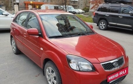 KIA Rio II, 2010 год, 750 000 рублей, 2 фотография