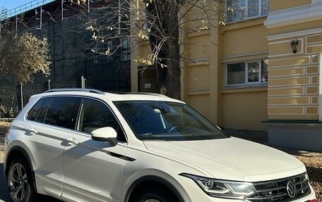 Volkswagen Tiguan II, 2021 год, 5 000 000 рублей, 3 фотография