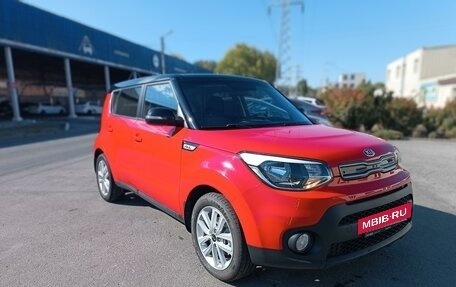 KIA Soul II рестайлинг, 2018 год, 1 899 000 рублей, 21 фотография