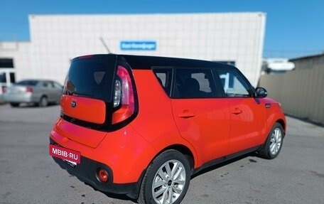 KIA Soul II рестайлинг, 2018 год, 1 899 000 рублей, 13 фотография