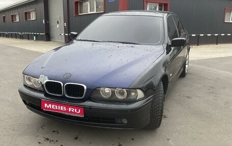 BMW 5 серия, 2000 год, 535 000 рублей, 1 фотография