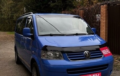 Volkswagen Caravelle T5, 2005 год, 1 350 000 рублей, 1 фотография