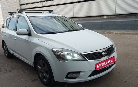 KIA cee'd I рестайлинг, 2011 год, 850 000 рублей, 3 фотография