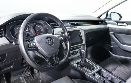 Volkswagen Passat B8 рестайлинг, 2018 год, 2 347 000 рублей, 14 фотография