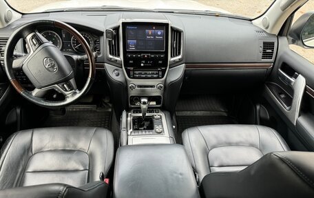 Toyota Land Cruiser 200, 2016 год, 7 500 000 рублей, 5 фотография